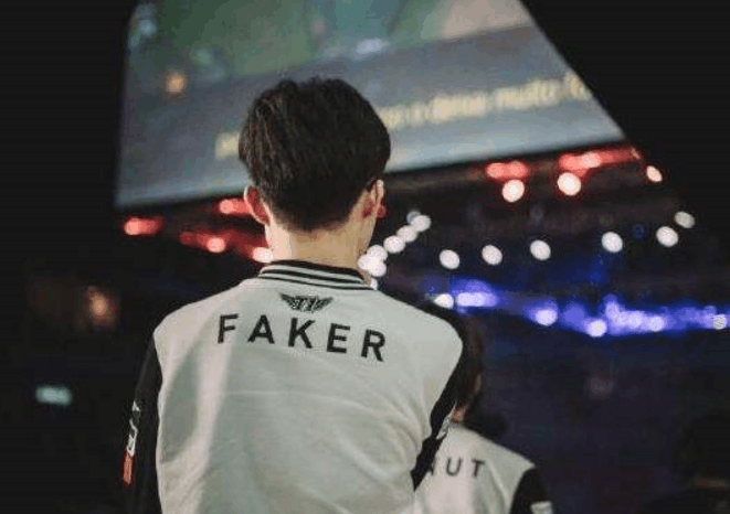 【前瞻】2025LPL春季赛 RW vs OMG，积分榜倒数的对决