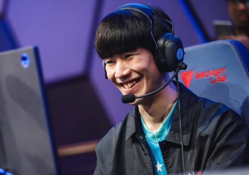 FPX官宣春季赛大名单：中野Gori+Clid