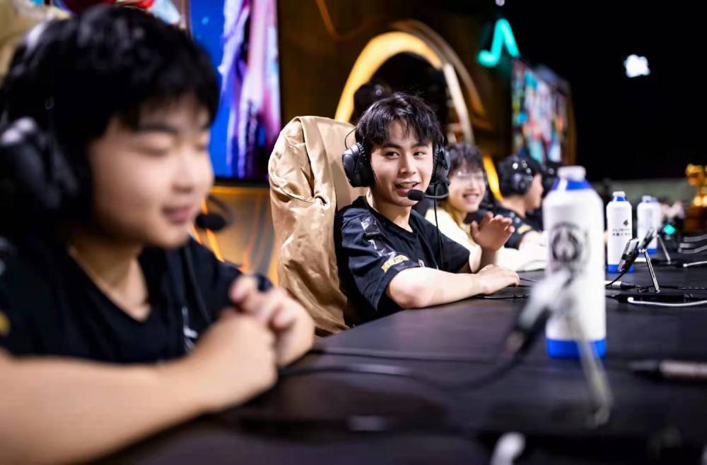 新类型的化妆品，VCT胶囊，EX.O皮肤系列：在Valorant 10.0补丁中可以期待什么