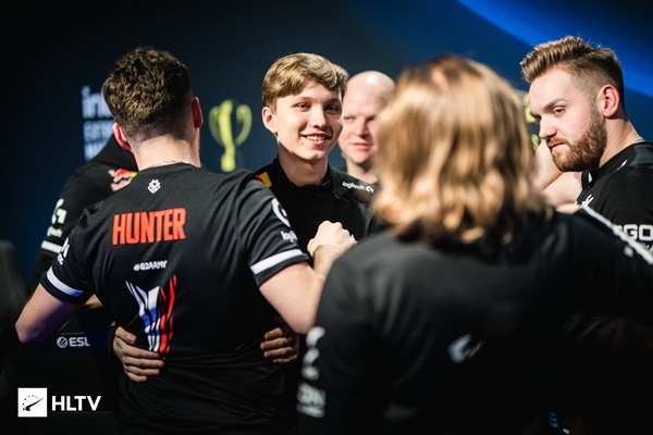 LNG Esports 官方：前 Ninjas in Pyjamas 下路选手 Photic 加入团队